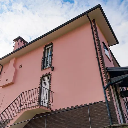 Residenza La Rocca - Maggiore Apartment Angera