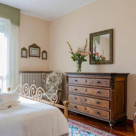Residenza La Rocca - Maggiore Apartment *