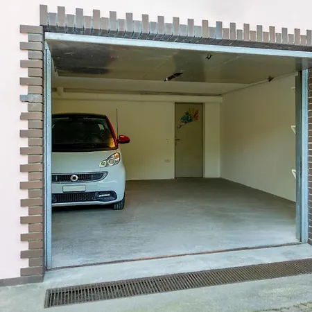 Residenza La Rocca - Maggiore Apartment *